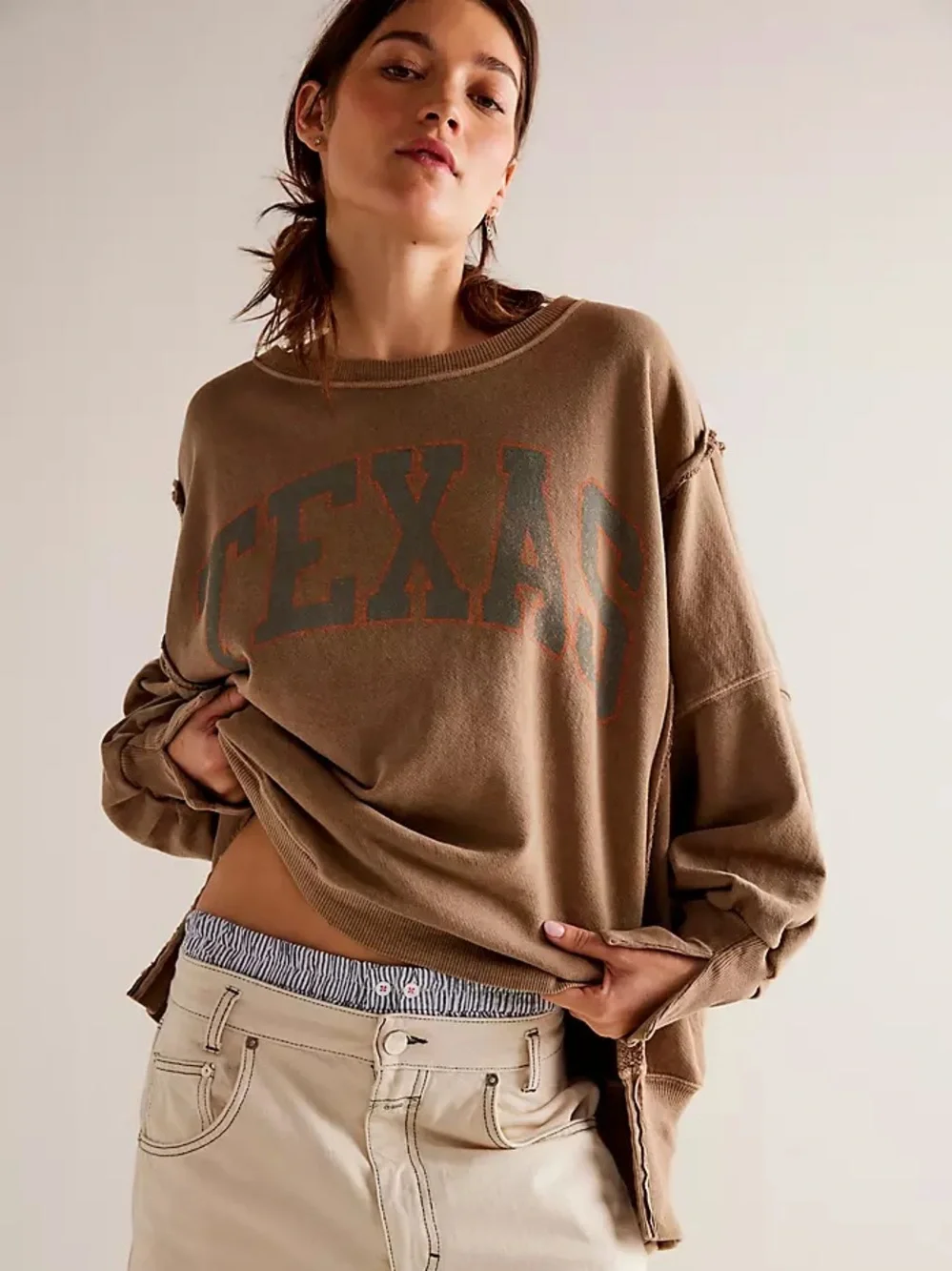 We The Free Camden Texas Graphic  Pullover